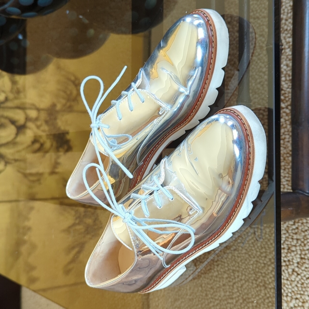 Stuart Weitzman Metallic Silver Sneakers Sz 8